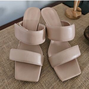 Open Edit Quincy nude square toe heel adjustable velcro Sandal size 8